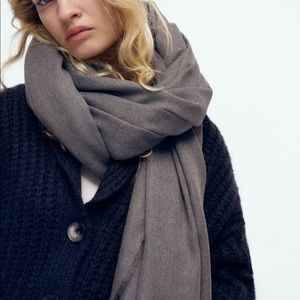 Zara super soft scarf